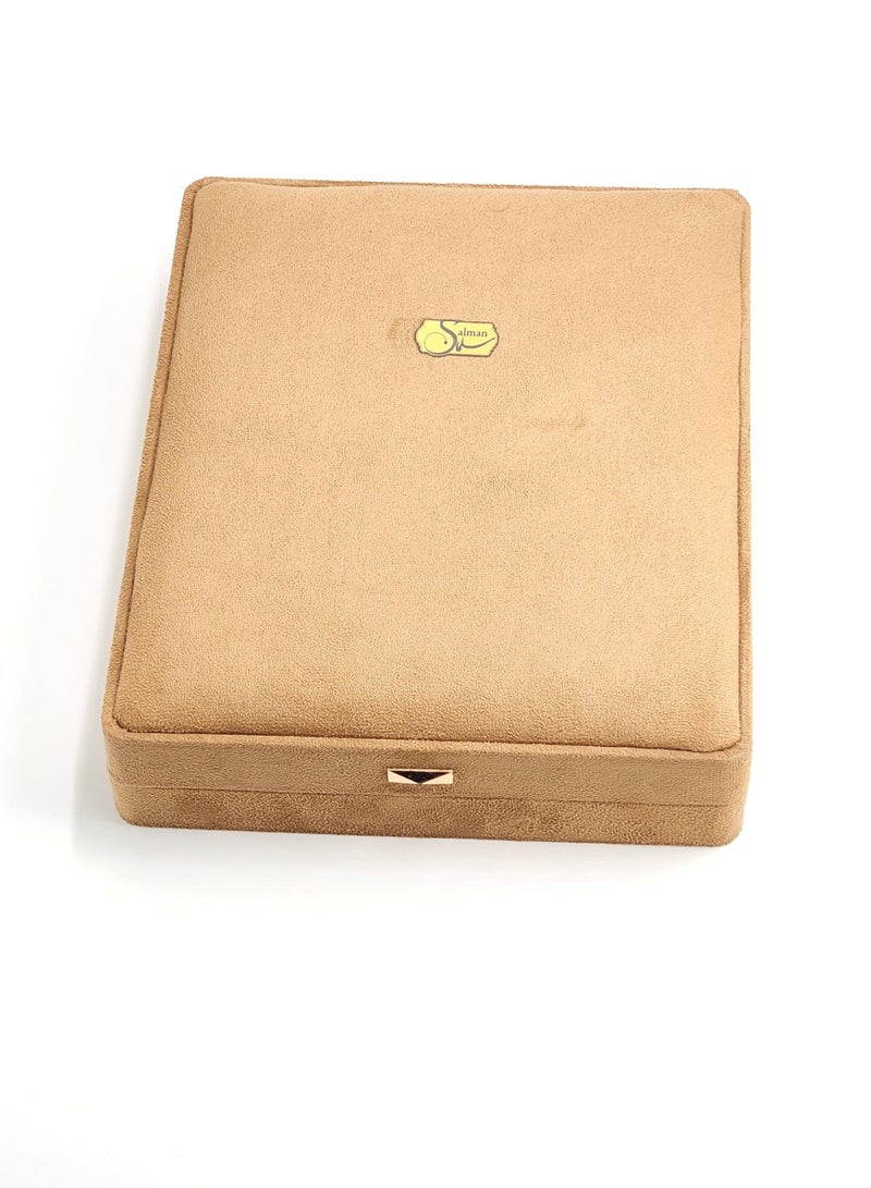 Salman Saffron Super Negin Safron in Velvet Gift Box with prop - Image 2