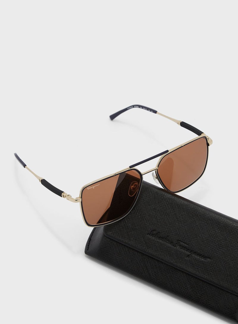 FERRAGAMO Wayfarers Sunglasses - Image 4