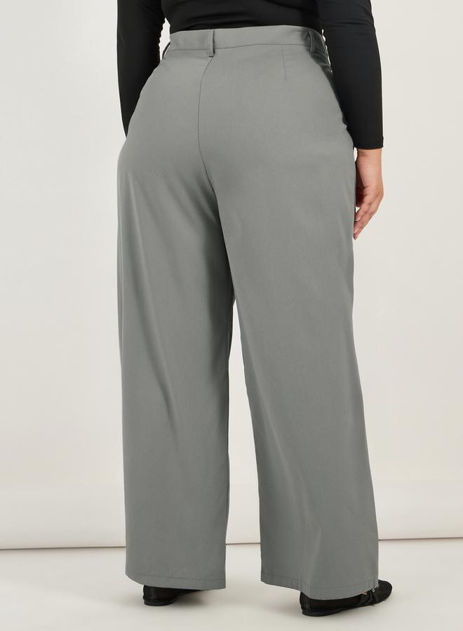 Styli Plus Size Solid Pleated Wide Leg Pants  - Image 4
