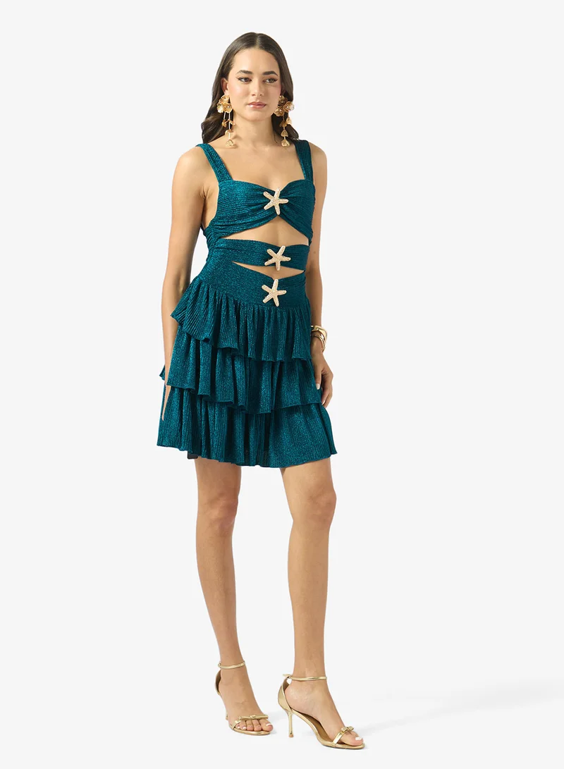 Ginger Sweetheart Neck Strar Accent Detail Tired Dress