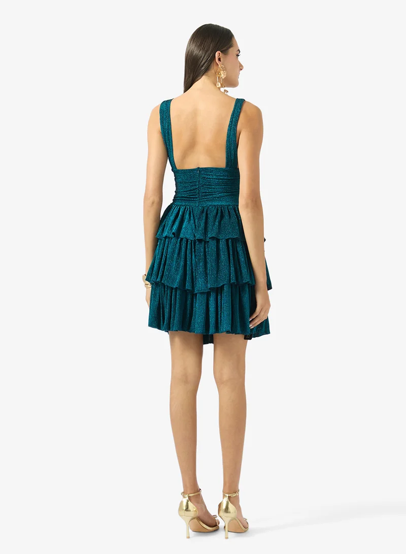 Ginger Sweetheart Neck Strar Accent Detail Tired Dress