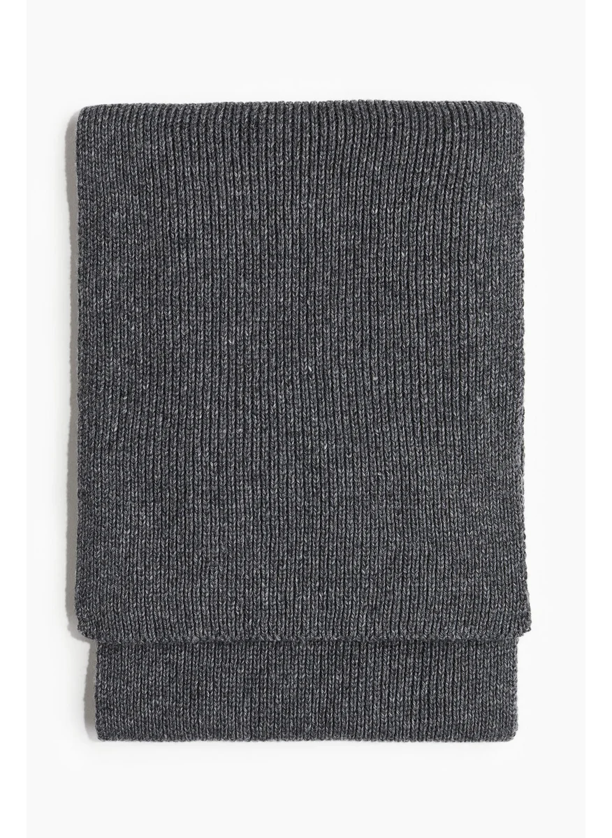 H&M Rib-Knit Scarf