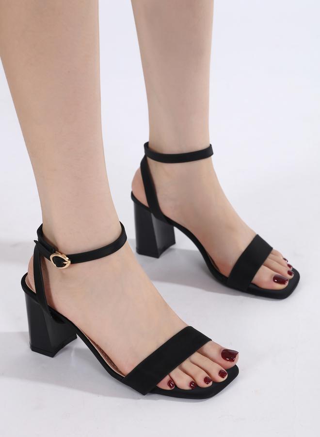 سنيك ايه بيك صندل بكعب عريض ورباط للكاحل - Image 5