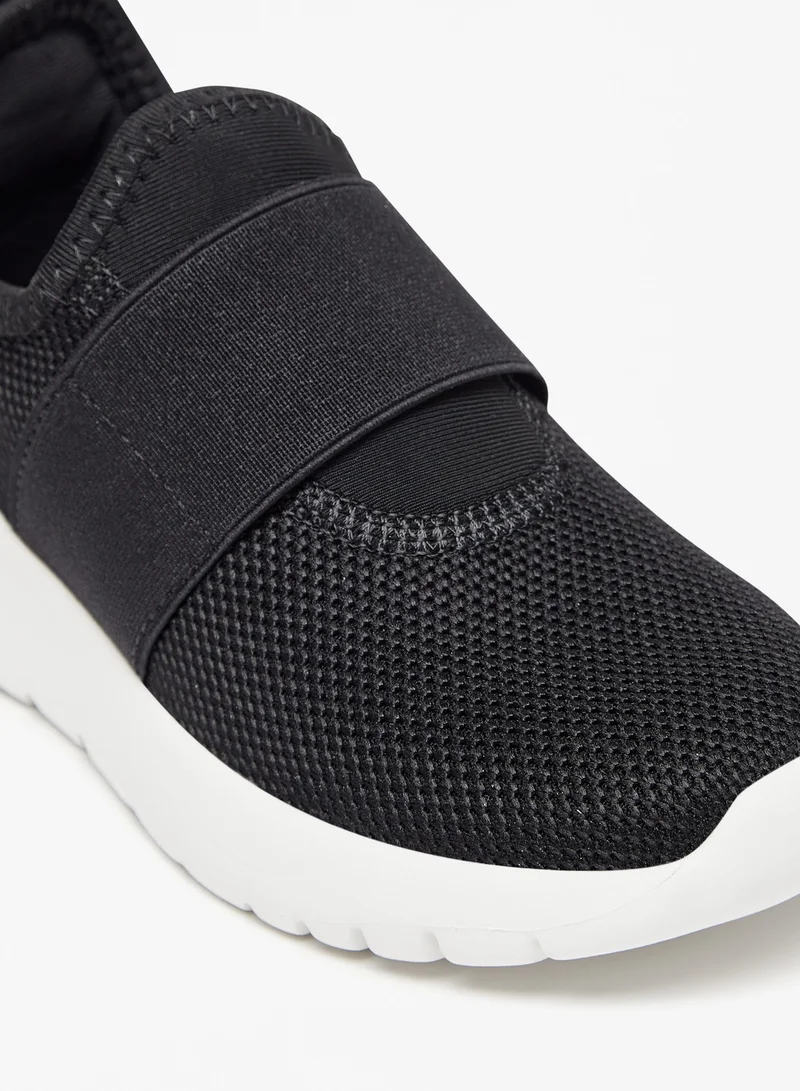 شو اكسبرس Boys Textured Slip-On Sports Shoes
