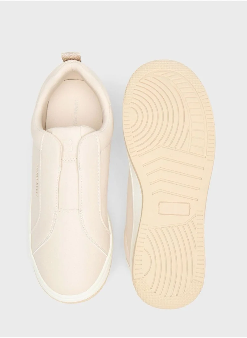 شو اكسبرس Lace Up Low Top Sneakers