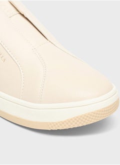 shoexpress Lace Up Low Top Sneakers  - Image 4