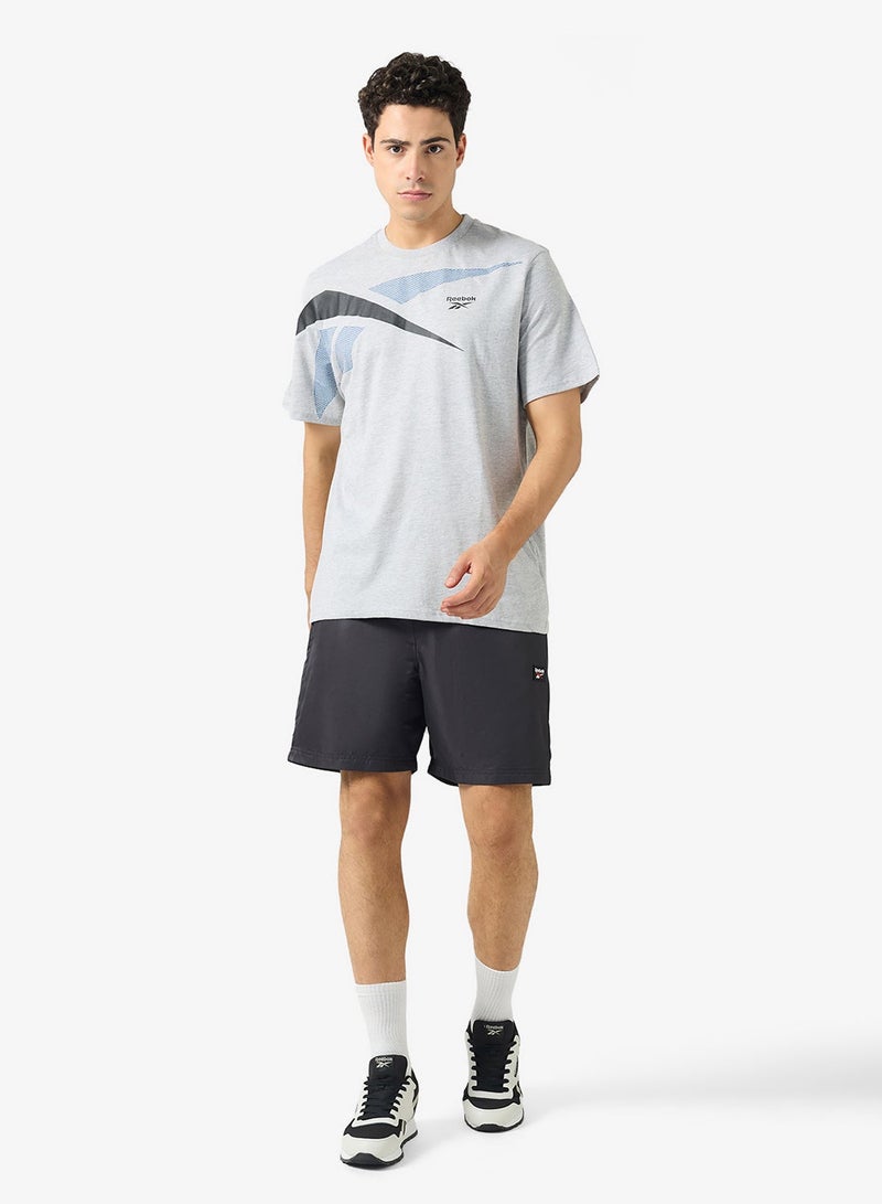 ريبوك تيشيرت بوضع شعار - Image 4