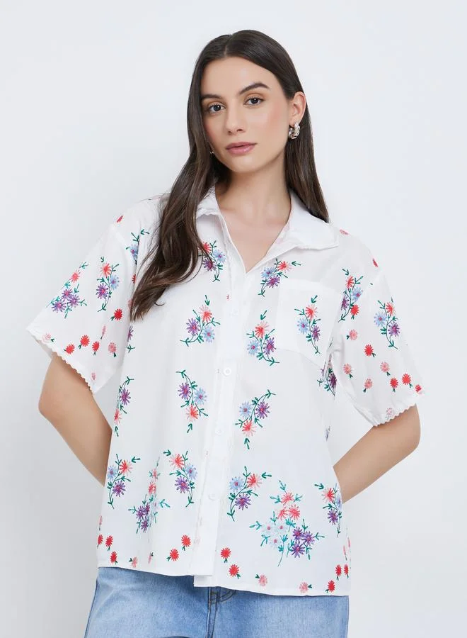 تايك تو بلوزة بطبعة زهور بأكمام قصيرة