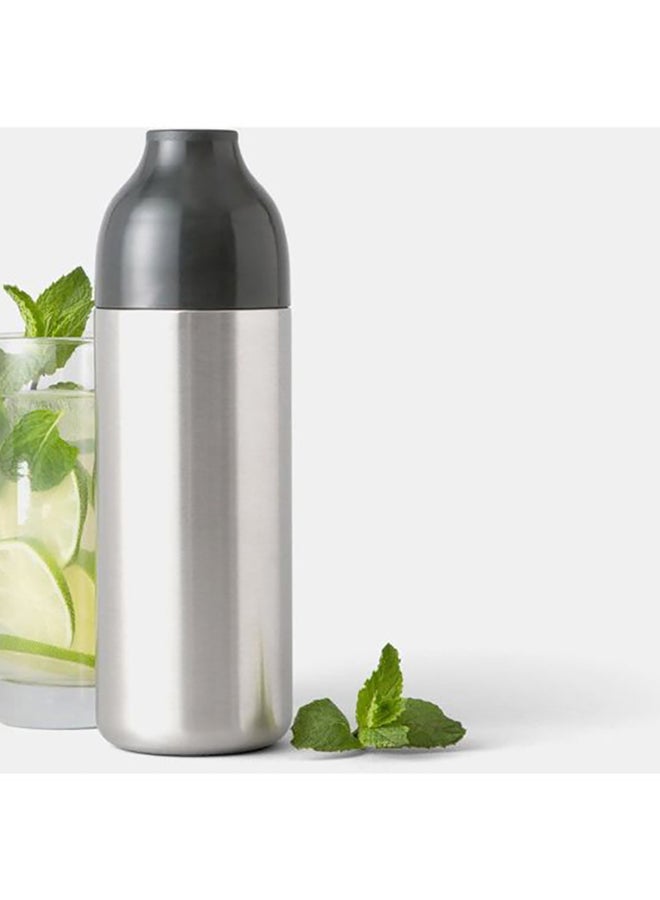 Rabbit Double Walled Twist-to-Lock Stainless Steel Cocktail Shaker and Strainer (Black) - Image 3