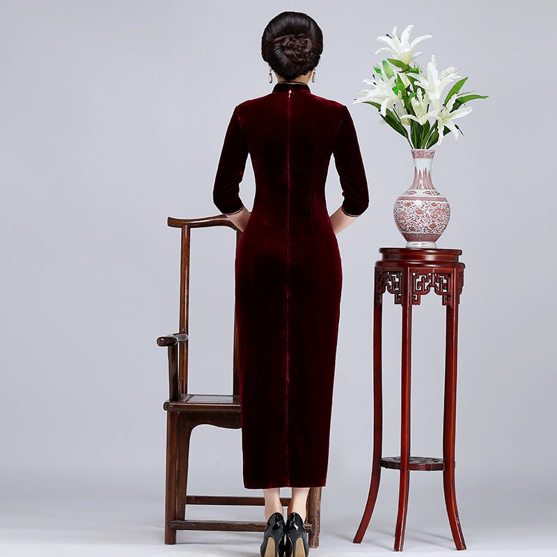 2021 New Vintage Cheongsam Cheongsam Improved Slim Gold Velvet Beaded Seven Sleeve Cheongsam - Image 5