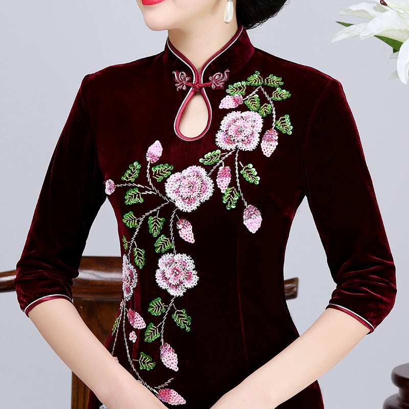 2021 New Vintage Cheongsam Cheongsam Improved Slim Gold Velvet Beaded Seven Sleeve Cheongsam - Image 4