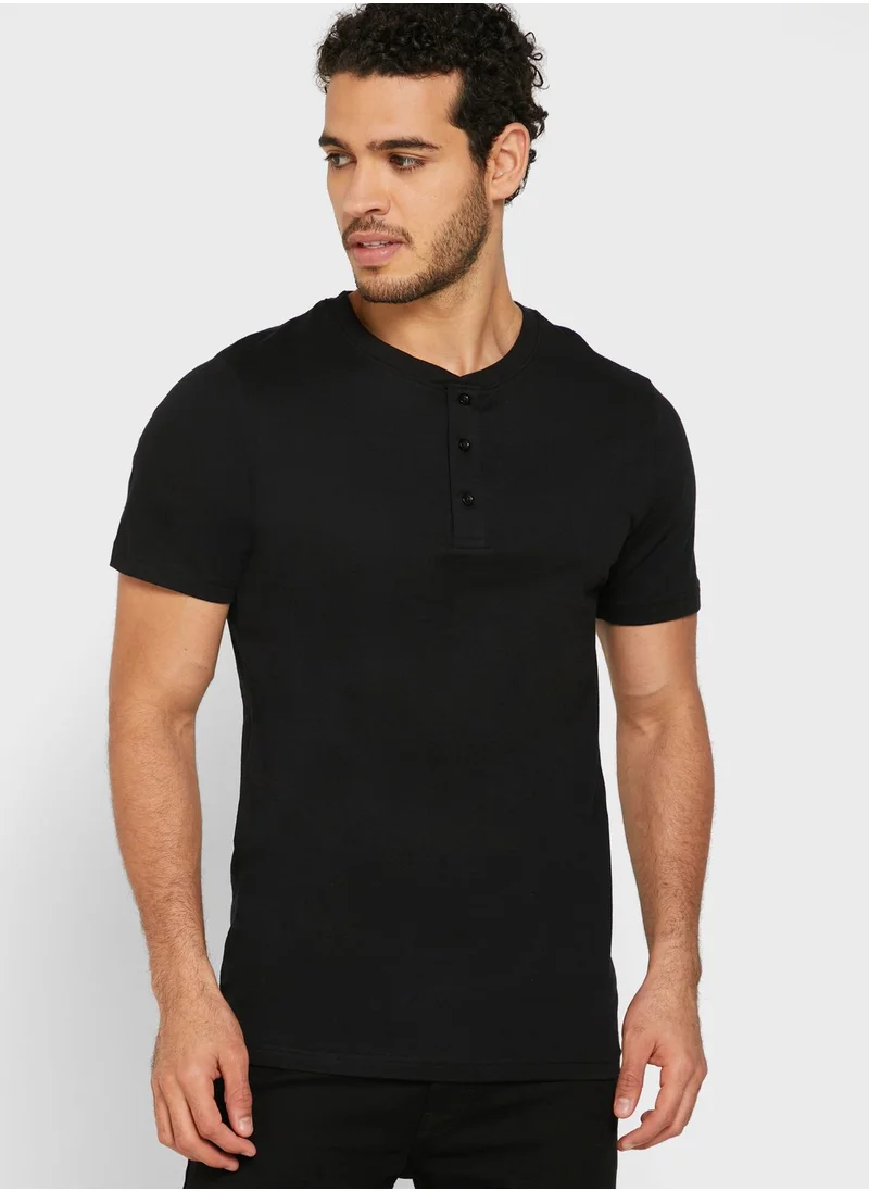 Seventy Five Essential Henley Granded T-Shirt