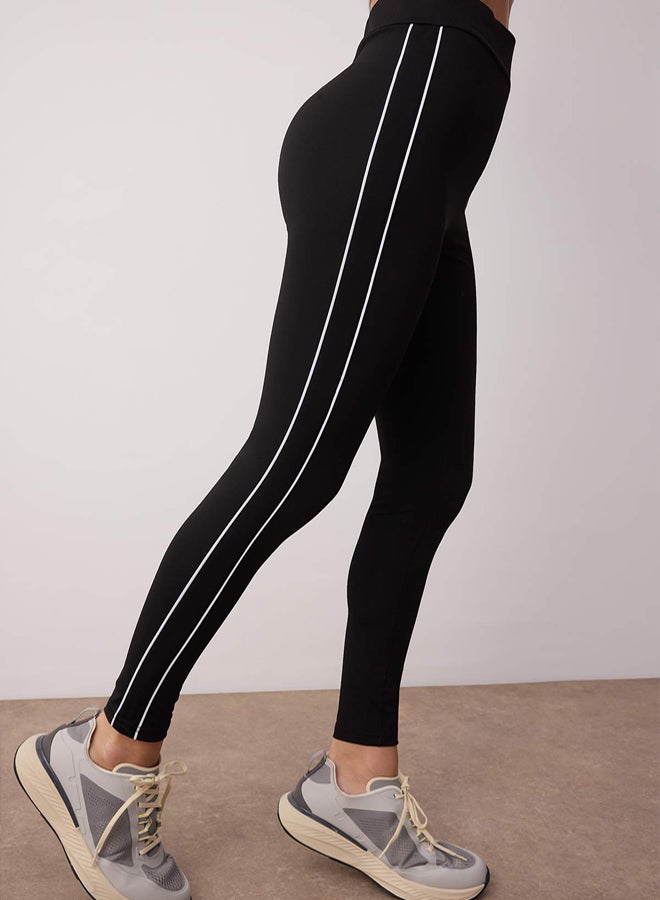 trendyol Black Diver/Scuba Fabric Stripe Detail Full Length Knitted Sports Leggings - Image 3