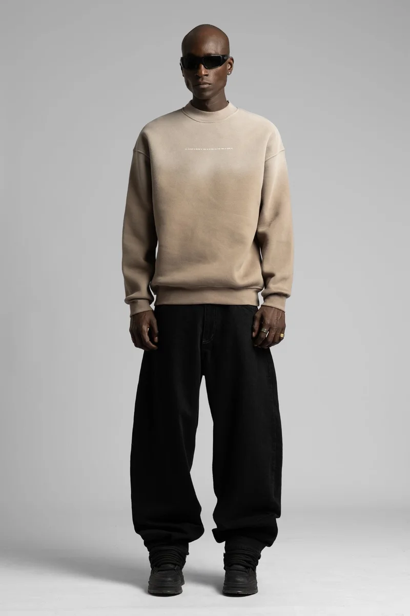 Catch Minimalist Text Detail Pistol Sweatshirt