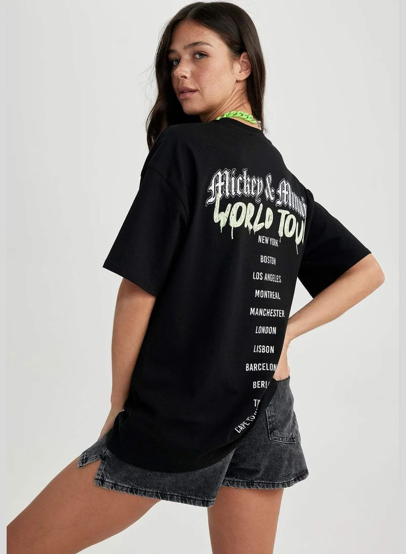 DeFacto Woman Disney Mickey & Minnie Licenced Oversize Fit Crew Neck Knitted Short Sleeve T-Shirt