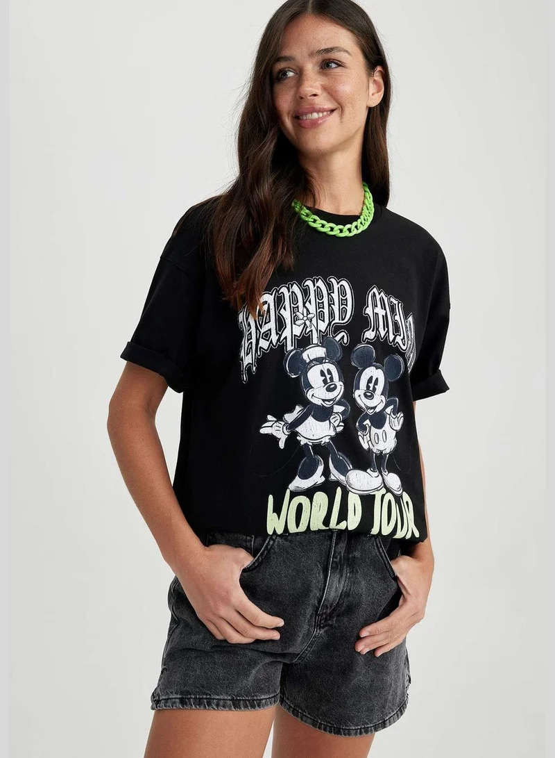 DeFacto Woman Disney Mickey & Minnie Licenced Oversize Fit Crew Neck Knitted Short Sleeve T-Shirt