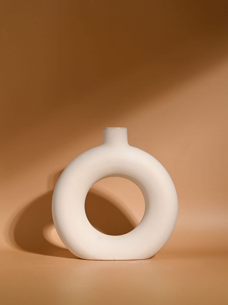 PUREZENTO Ceramic White Donut Vase 8 Inch - Pack of 1 | Decorative Donut Vase for Dried Flowers and Pampas Grass | Vases for Modern Home Decor, Living Room, Office Decor Ideas - Image 3