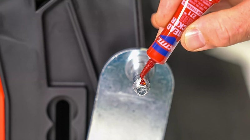 Loctite لوكتايت ثريدلوكر أحمر 6 مل لاصق دائم عالي القوة للمثبتات المعدنية مثل البراغي والصواميل والمسامير | مانع فك الخيوط الثقيل للاستخدام الصناعي والسيارات - Image 5
