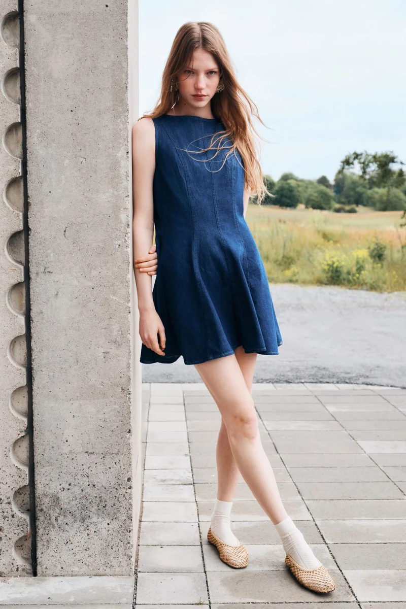 H&M Flared-skirt denim dress