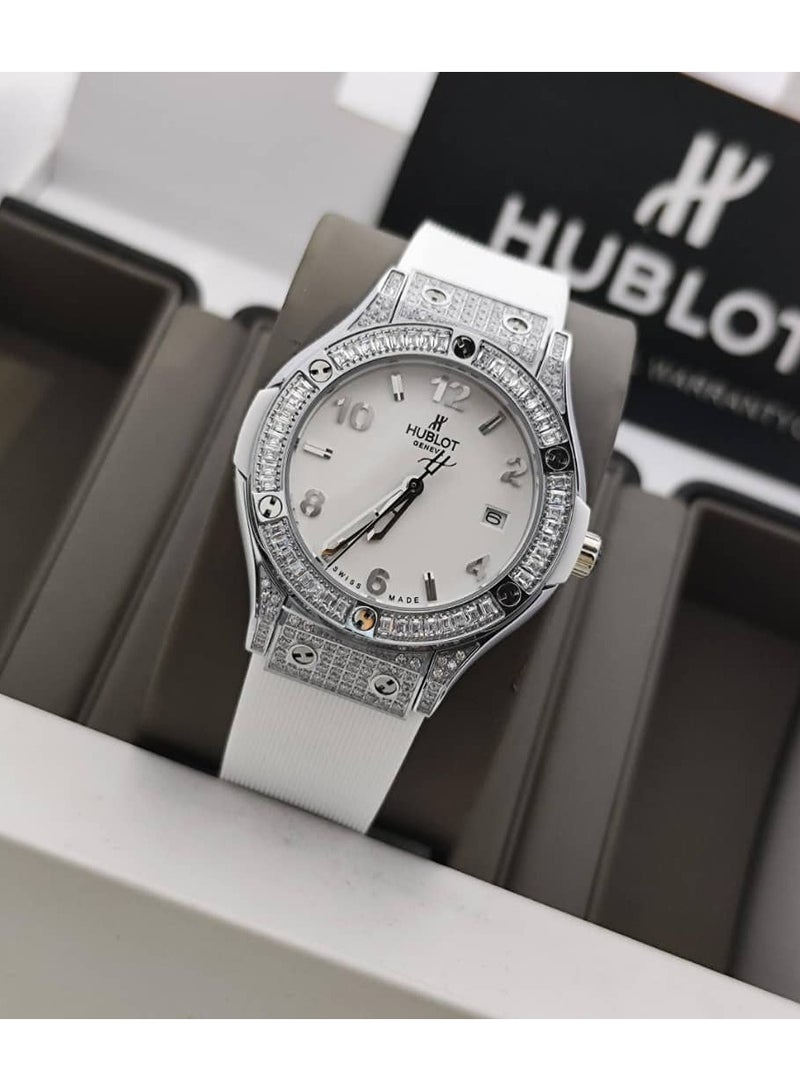 Women's Hublot battery watch  Excellence and elegance  New new