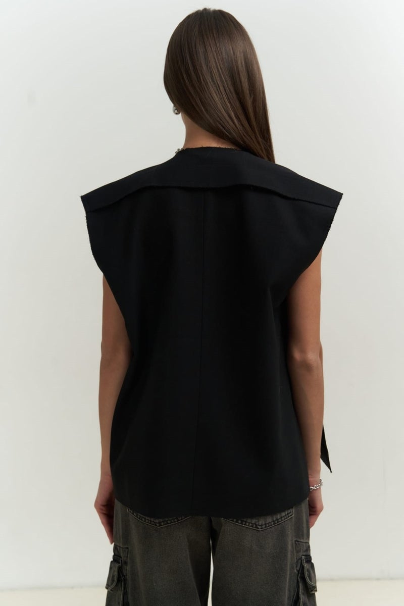 Mai Collection Sissela Side Slit Detail Black Vest  - Image 4