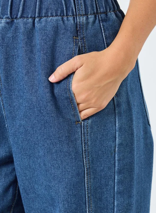 Styli Styli Women Barrel Fit Jeans with Cut and Sew Panel