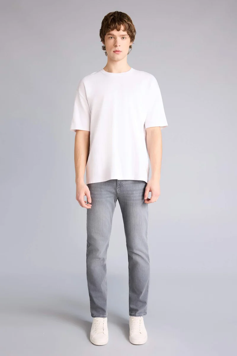 ديفاكتو Sergio Regular Fit Normal Waist Straight Leg Jeans
