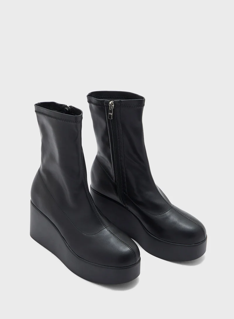 ايلا Wedge Boot