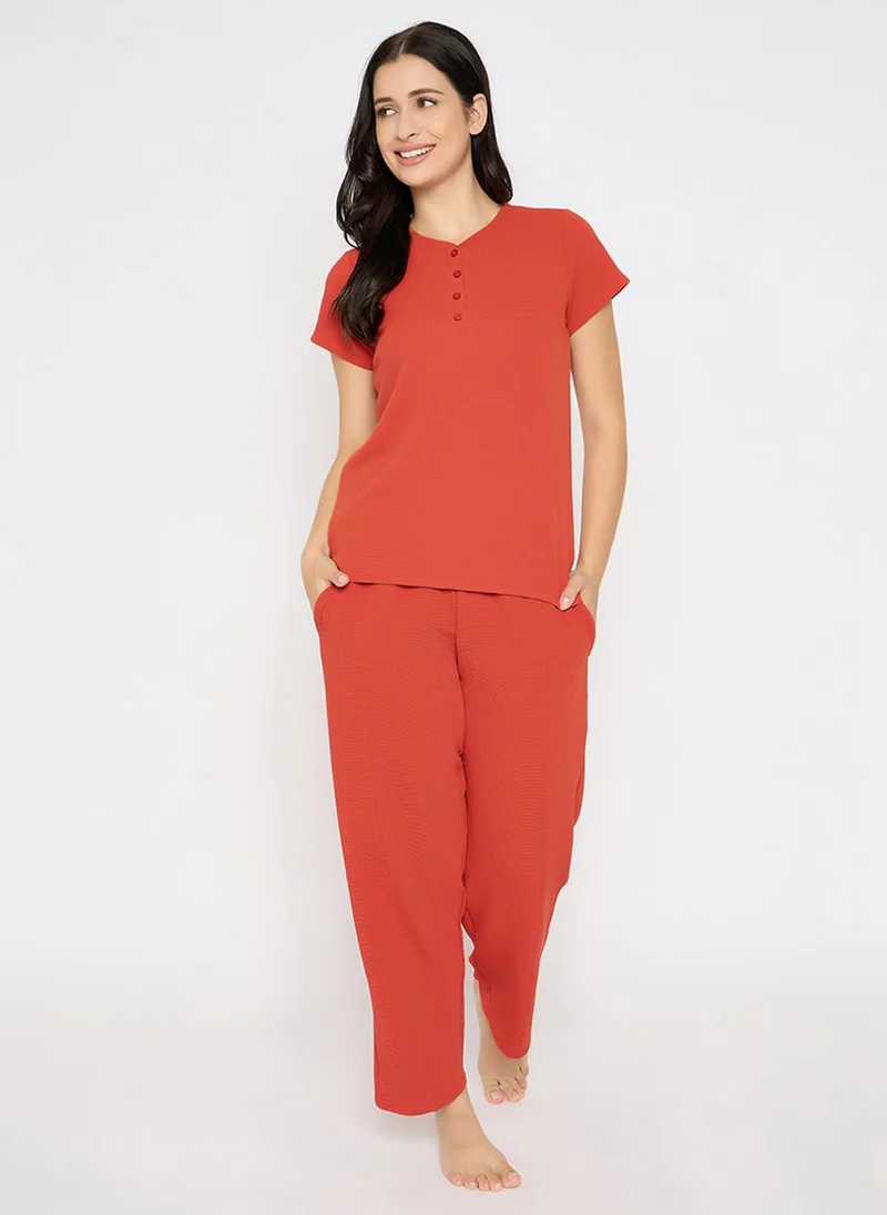 Clovia Clovia Chic Basic T-shirt & Pyjama Set in Brick Red - Waffle