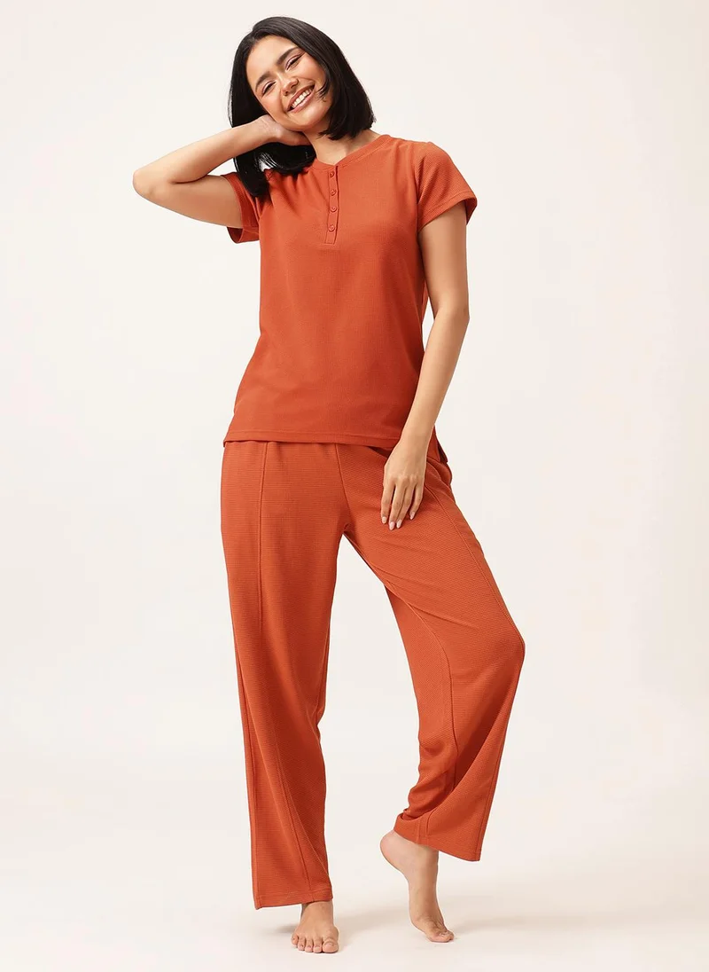 Clovia Clovia Chic Basic T-shirt & Pyjama Set in Brick Red - Waffle
