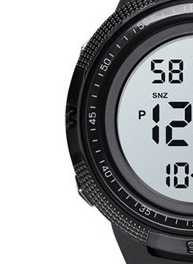 ساعة يد رقمية بسوار من المطاط طراز 1632 للرجال - Image 4