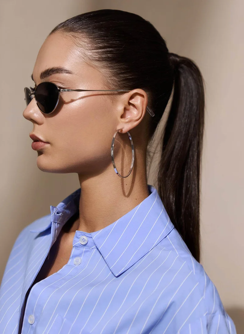 Lichi  Thin hoop earrings in smooth metal for Women | Best Price UAE