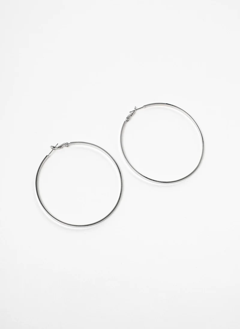 Lichi  Thin hoop earrings in smooth metal for Women | Best Price UAE