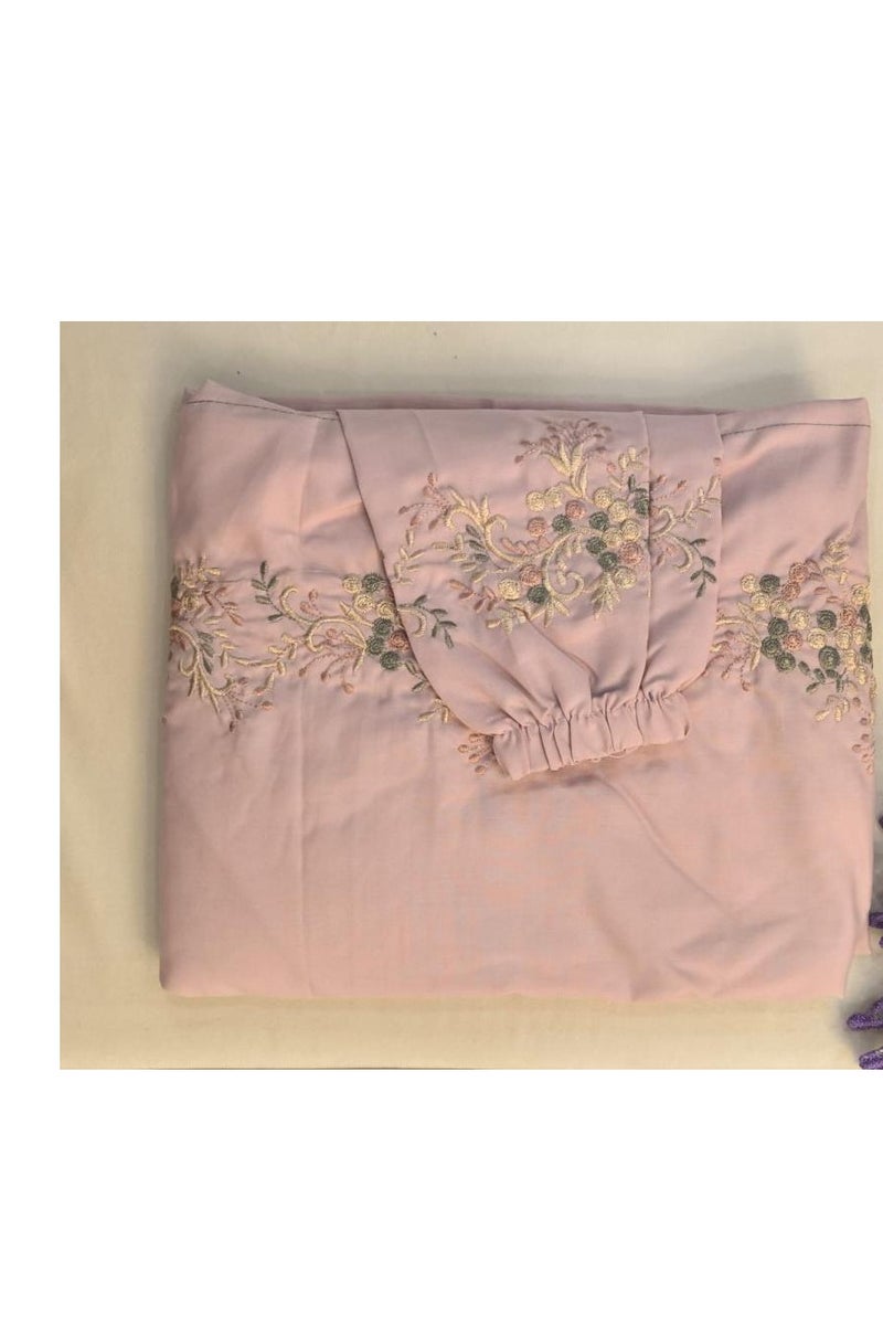 LoveHome Ultra soft and comfortable prayer sheet embroidered with small floral designs, one piece, includes a veil, and covers the entire body in a one-size-fits-all, wide-fitting size - Pink - Image 3