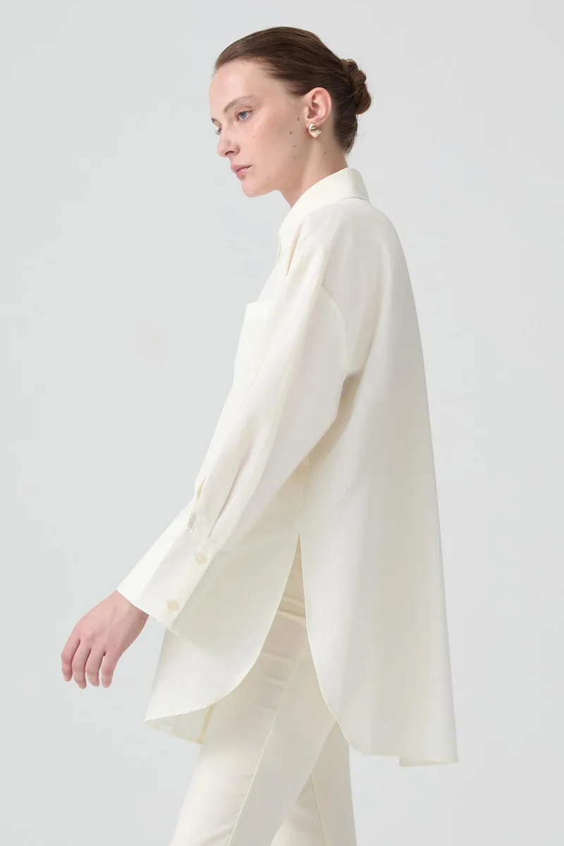 توتشي Prive Relax Fit Poplin Shirt
