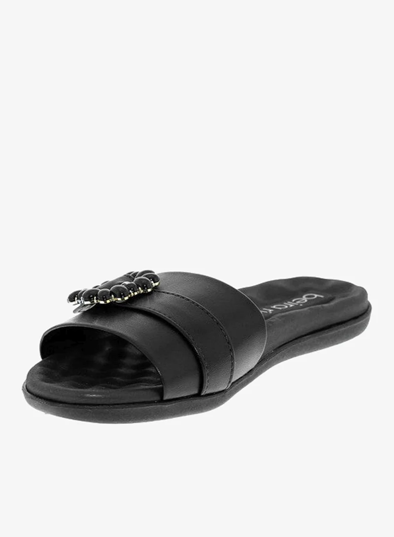 Beira Rio Black Flat Sandals for Women – Stylish Ladies Flat Sandals & Comfortable Flat Slippers for Women | Best Price UAE