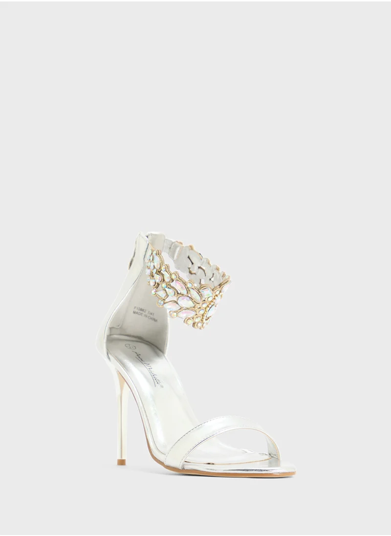 ايلا Occasion Sandal With Ankle Strap Detail