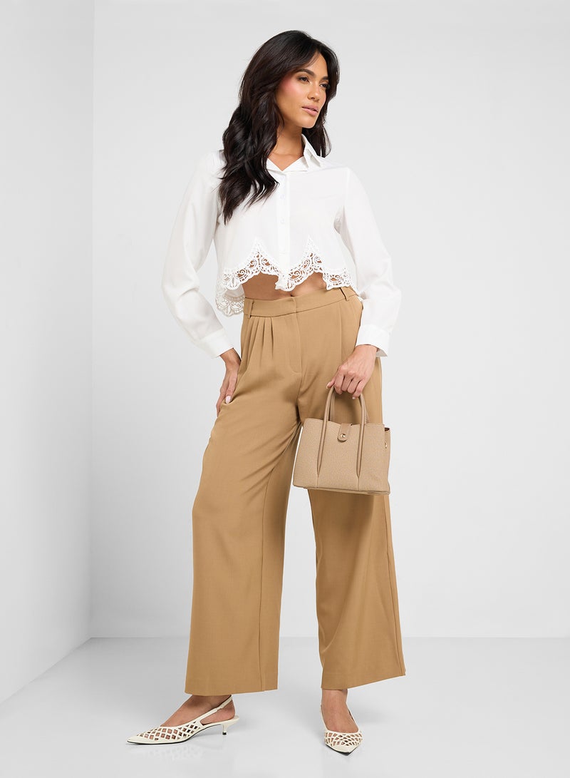 ايلا قميص بأزرار وحافة دانتيل متموجة - Image 4