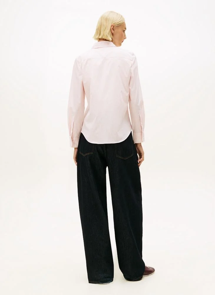 تومي هيلفيغر قميص بأكمام طويلة بقصة عادية وشعار