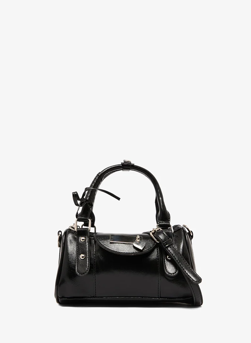 جينجر حقيبة بتفاصيل مشبك معدني