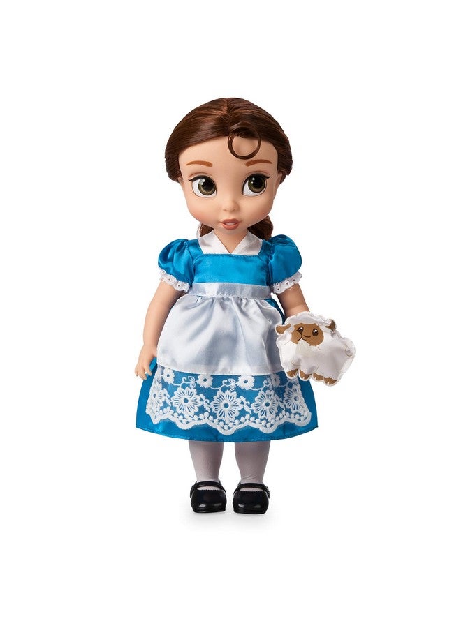 Disney store دمية بيل من مجموعة رسامي ديزني بطول 16 بوصة من فيلم الجميلة والوحش مع خروف، قابلة للتحريك بالكامل، فستان ساتان - للأعمار 3 سنوات فما فوق - Image 1