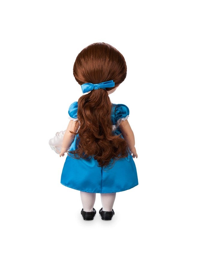 Disney store دمية بيل من مجموعة رسامي ديزني بطول 16 بوصة من فيلم الجميلة والوحش مع خروف، قابلة للتحريك بالكامل، فستان ساتان - للأعمار 3 سنوات فما فوق - Image 2