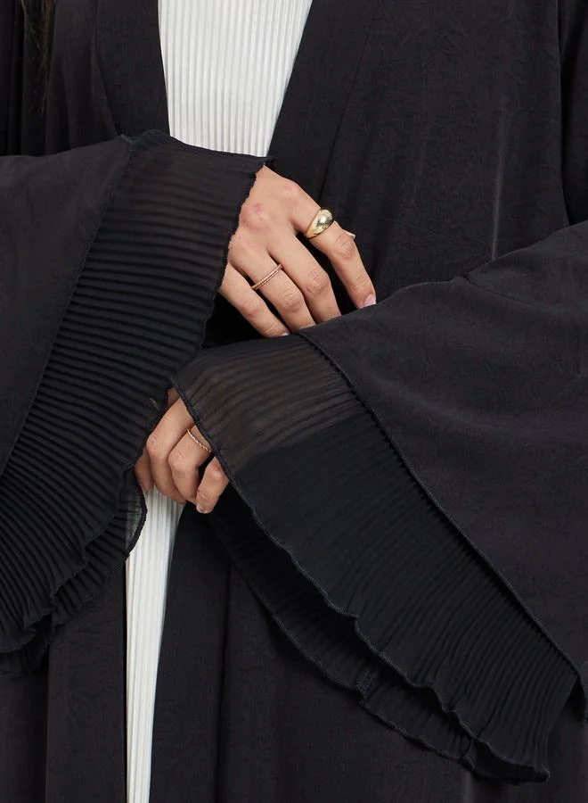 Amirah Amirah Black Flared Sleeve Abaya with Plisse Detail