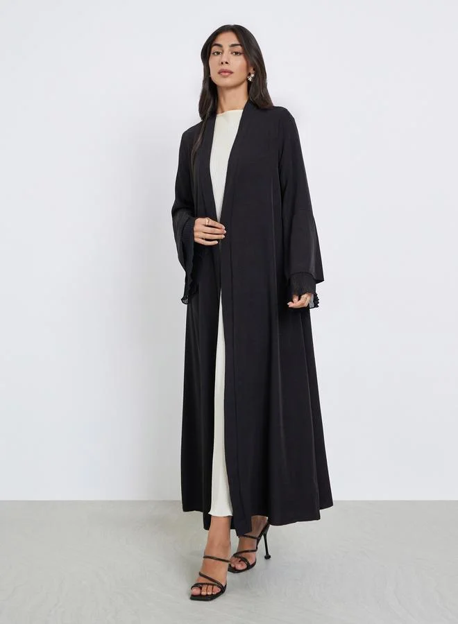 Amirah Amirah Black Flared Sleeve Abaya with Plisse Detail