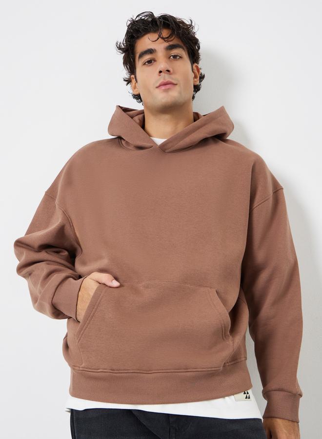 ستايلي هودي صوف بقصة واسعة ومظهر رياضي - Image 1