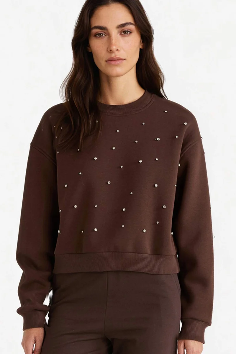 ديفاكتو Boxy Fit Embroidered Long Sleeve Sweatshirt