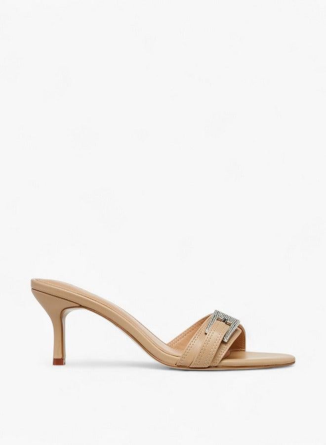 سيليست صنادل نسائية سهلة الارتداء بكعب خنجر وزخرفة بإبزيم - Image 2