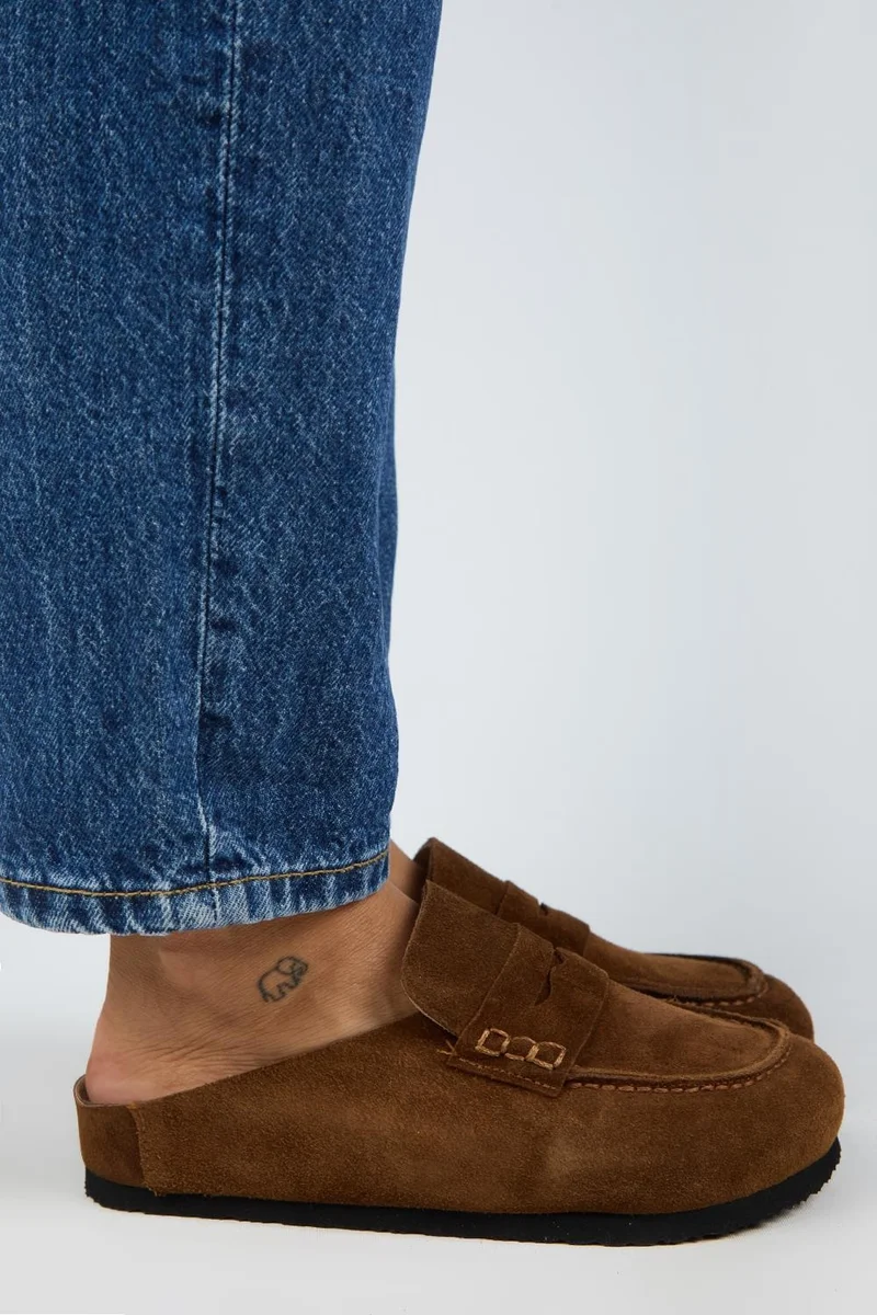 مانجيرو شبشب نسائي من الجلد الطبيعي من مانيجيرو زيفا 2، لون بني فاتح