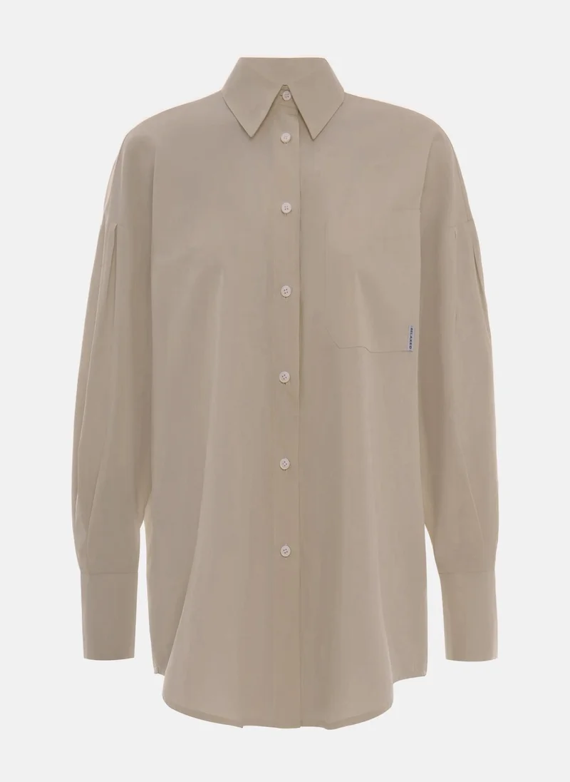 ليتشي قميص بلون موحد فضفاض