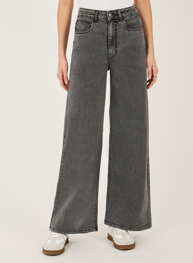 Styli Mid Rise Five-Pocket Style Wide Leg Jeans - Image 2